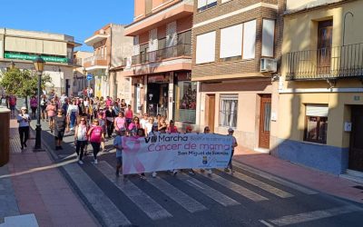 Galería de imágenes de la Marcha Solidaria contra el Cáncer de Mama 2024